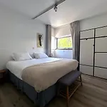 Art By Praxis Apartment *