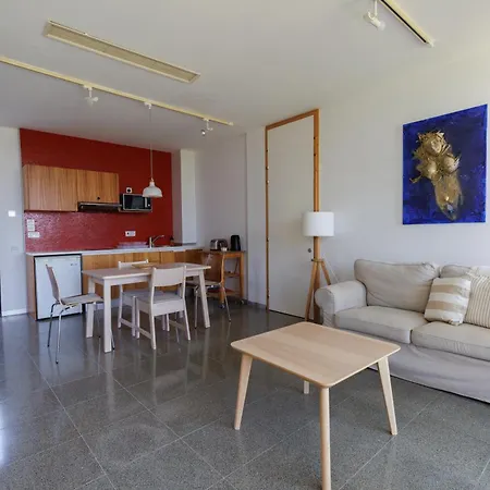 Apartman Art By Praxis