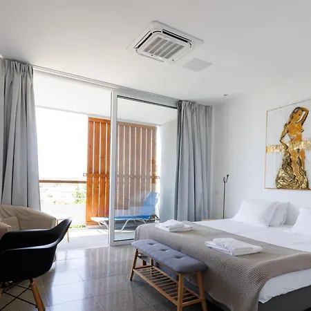 Art By Praxis * Governors Beach