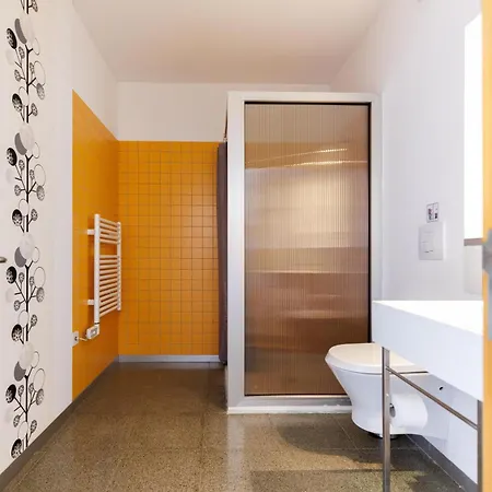 Art By Praxis Aktí Kiverníti