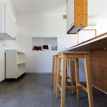 Art By Praxis Apartman